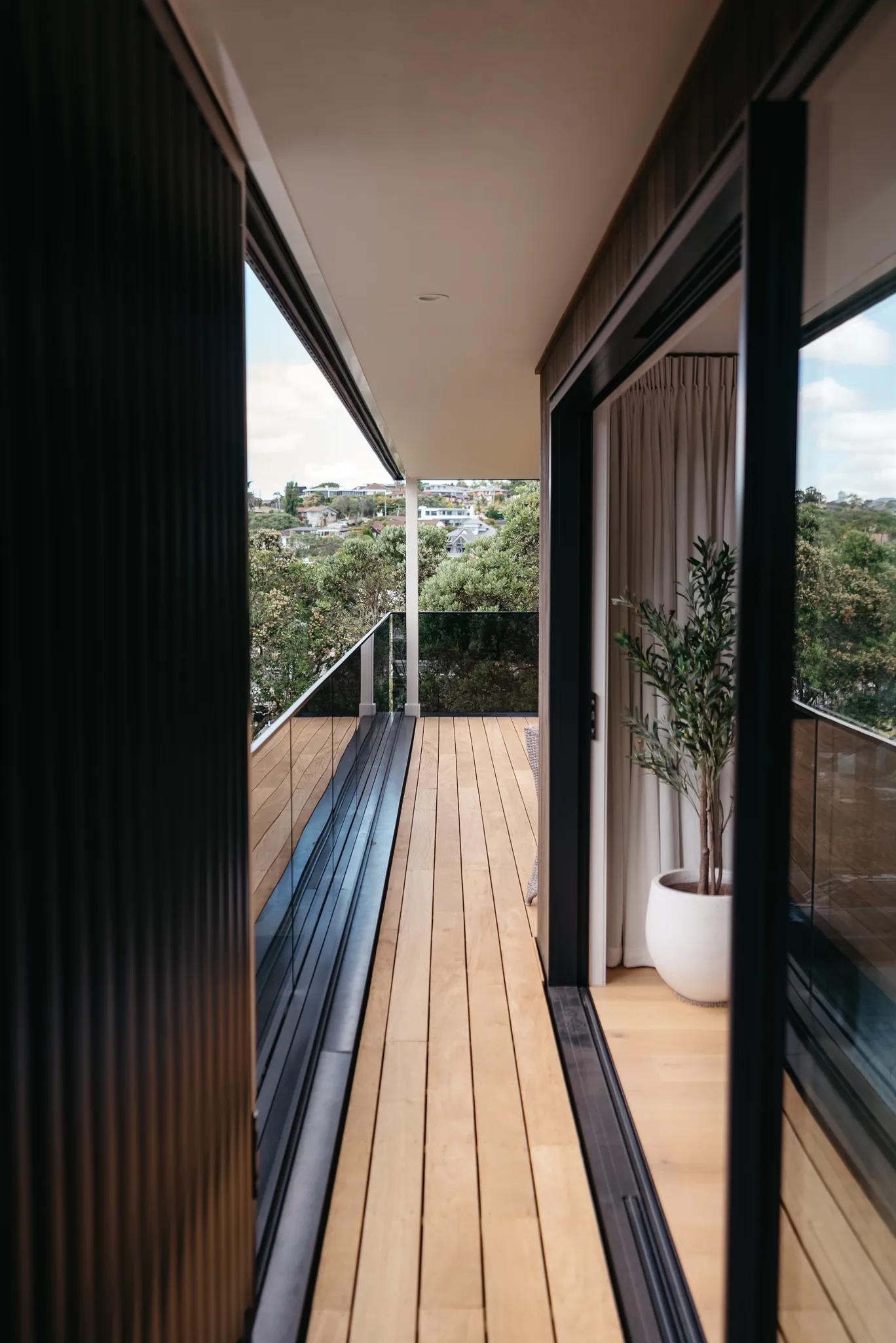 Timber Pedestal Deck on Anchorjak pedestals in Mairangi Bay