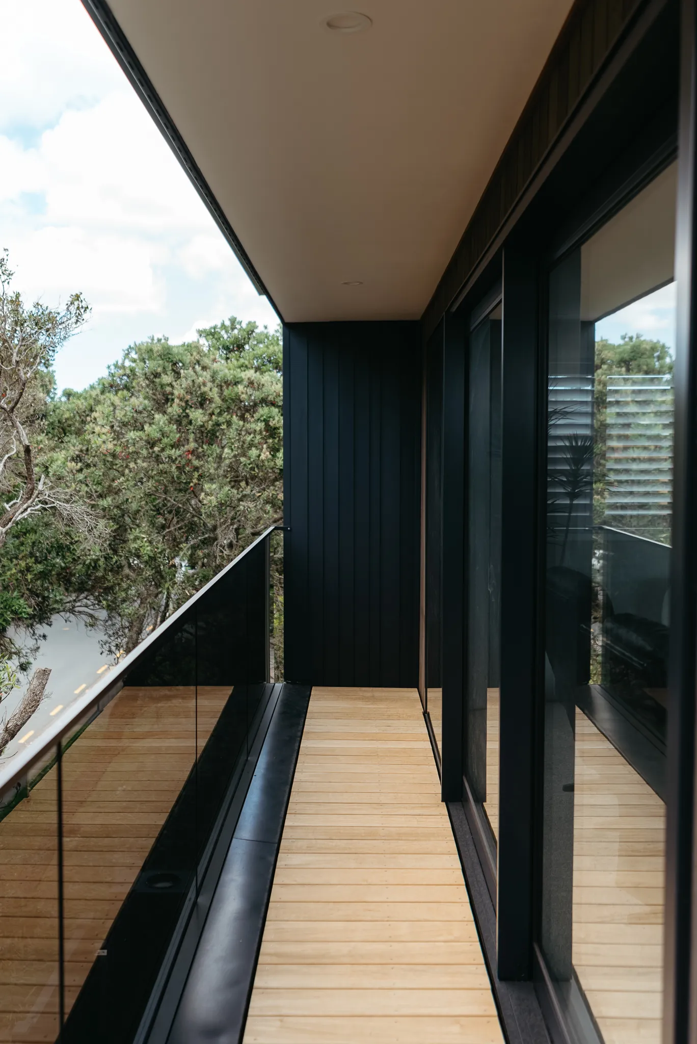 Timber Pedestal Deck on Anchorjak pedestals in Mairangi Bay