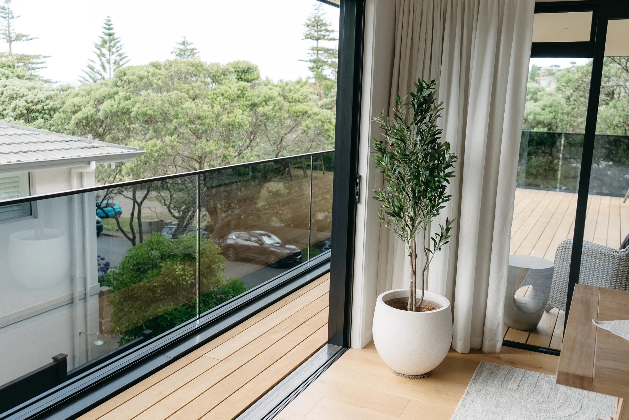Timber Pedestal Deck on Anchorjak pedestals in Mairangi Bay
