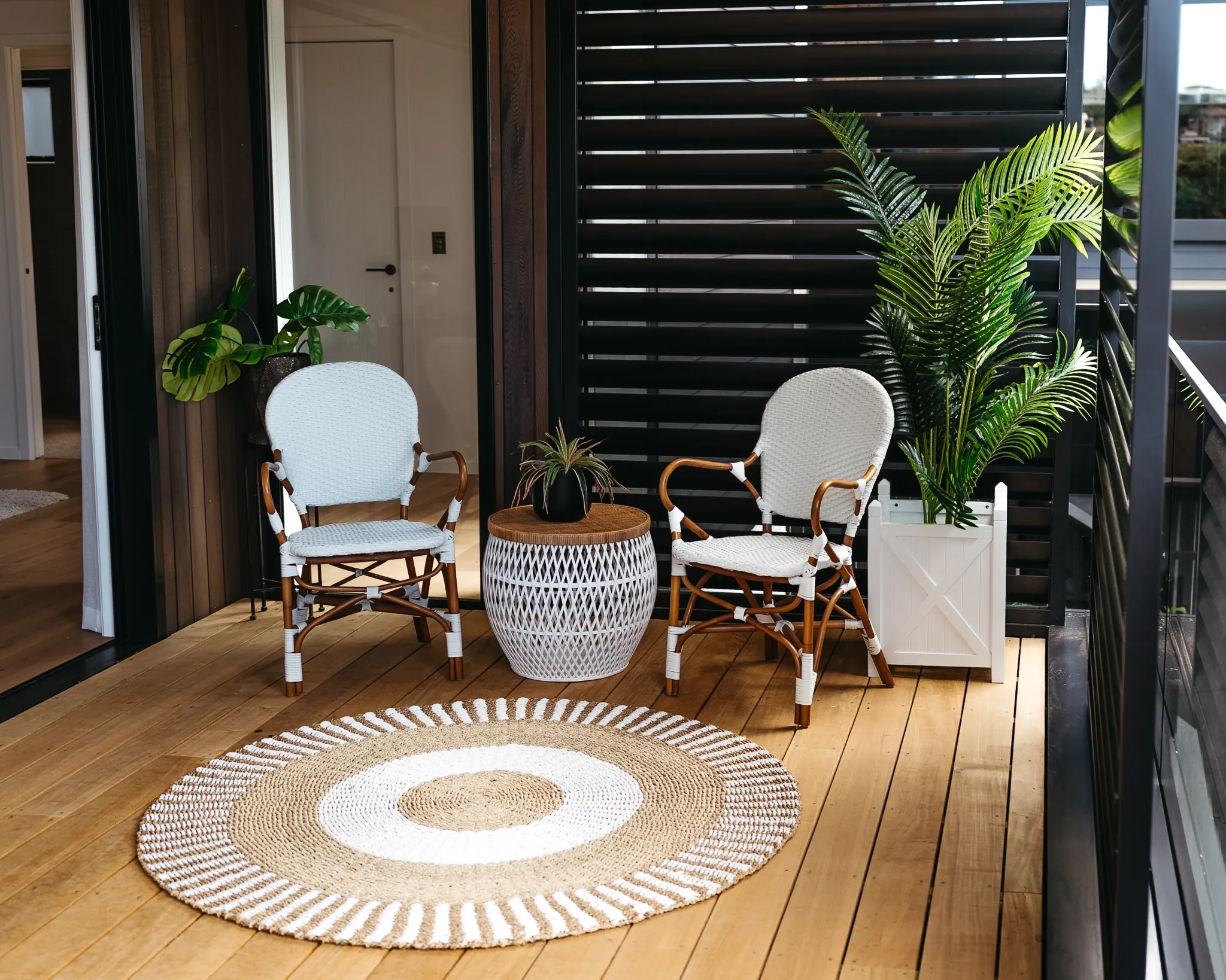 Pedestal Timber Deck Mairangi Bay