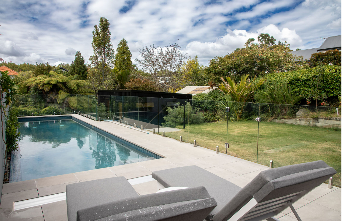 edestal Pavers & Floating Aluminium Deck Systems