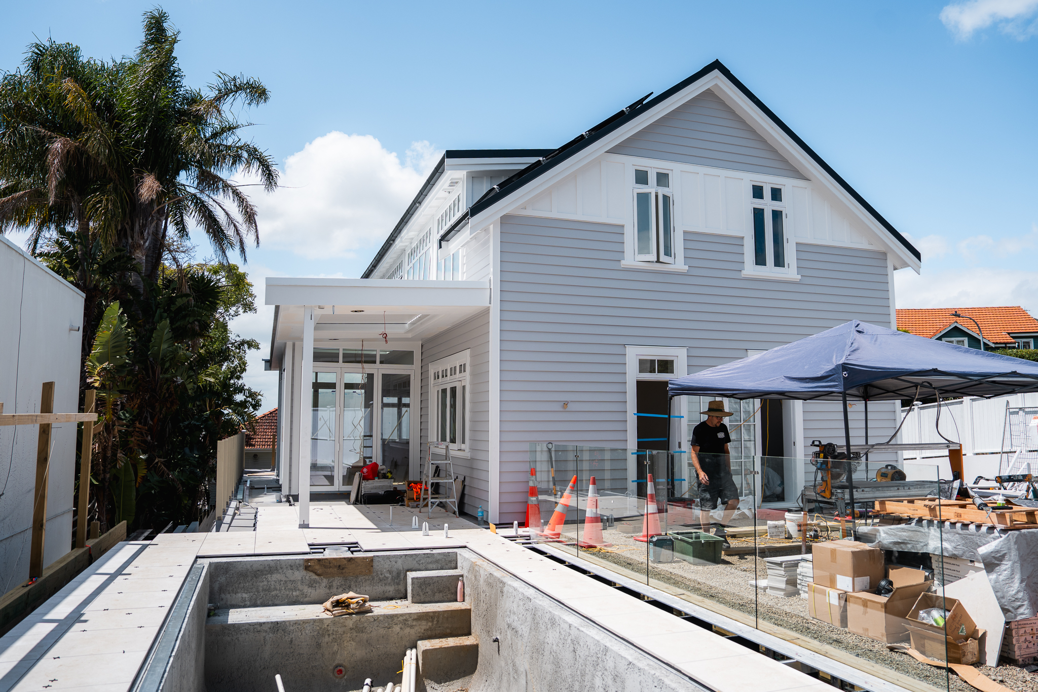 Anchorjak® permeable tile decking system