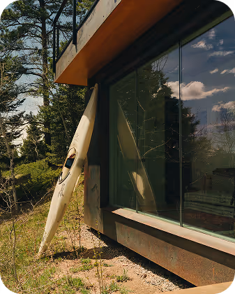 Prefab modular cabins to easily set up a hospitality business