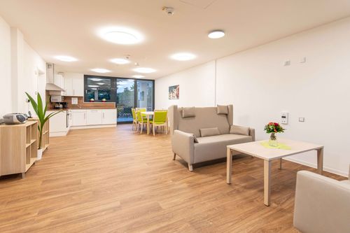 Gemeinschaftsbereich in der Intensivpflege WG im CARECON Seniorenwonpark Vatertetten (c) CARECON Ambulante Pflege GmbH