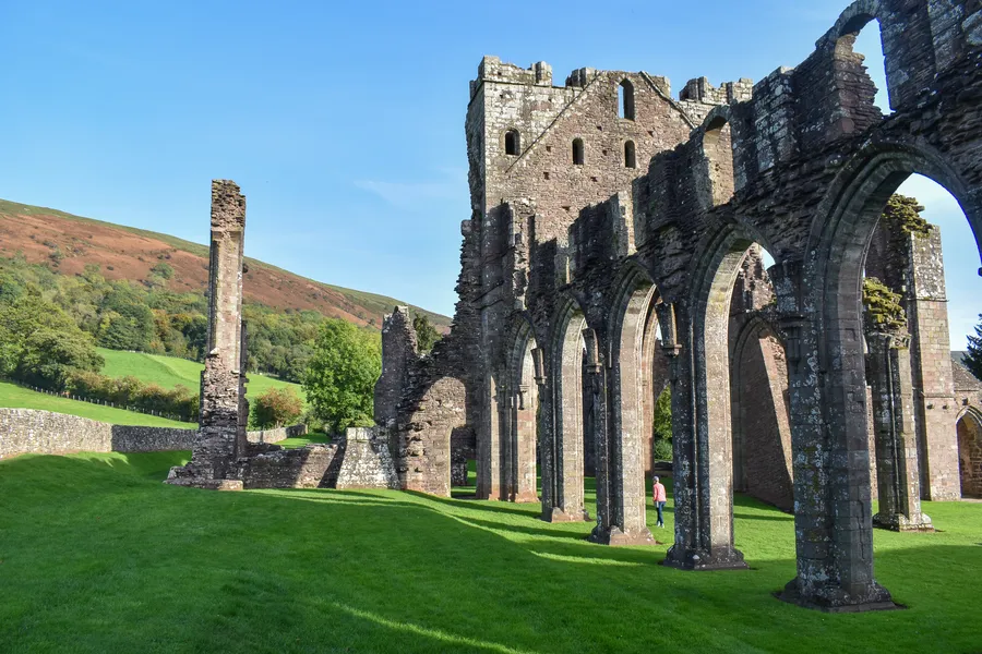 Llanthony Priory