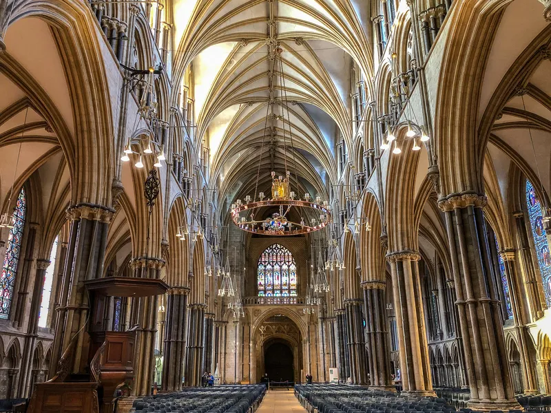 Lincoln Nave from West Door
