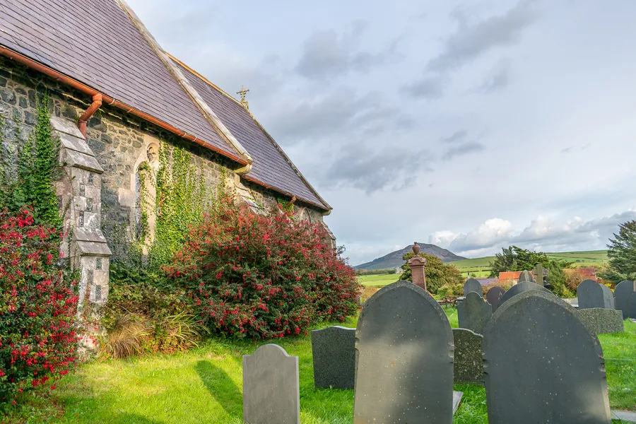 Tudweiliog Church