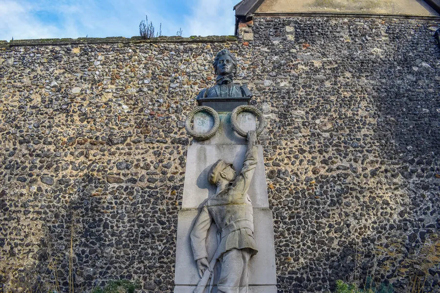 Edith Cavell statue by Erpingham Gate