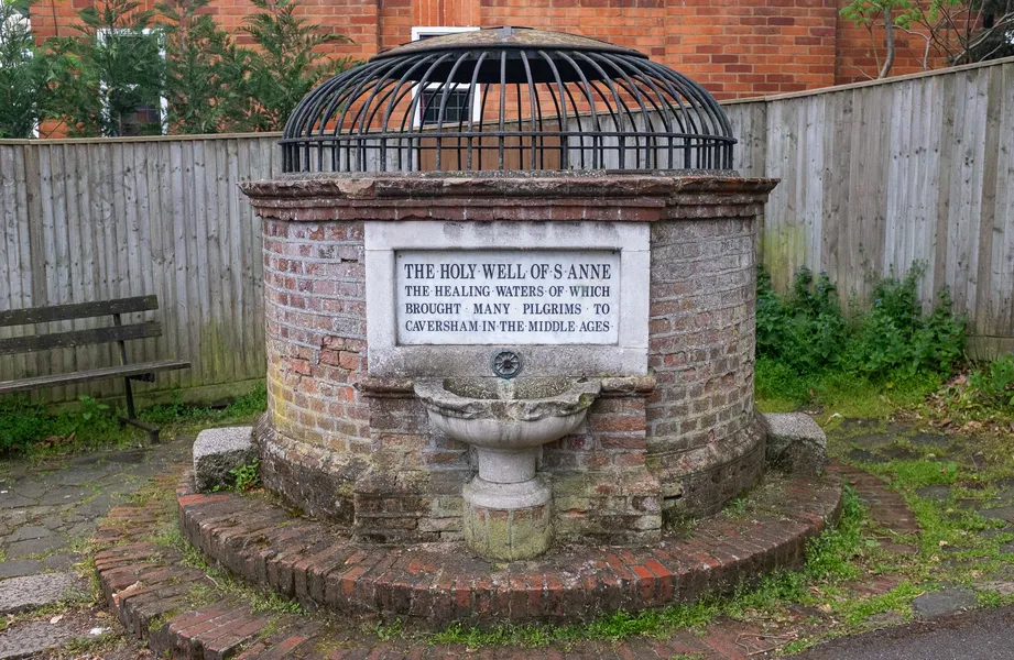 St Anne’s Wellhead, Caversham