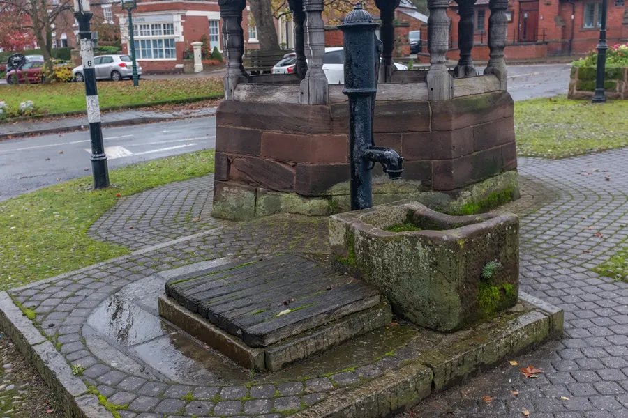 Pump and Well, Christleton