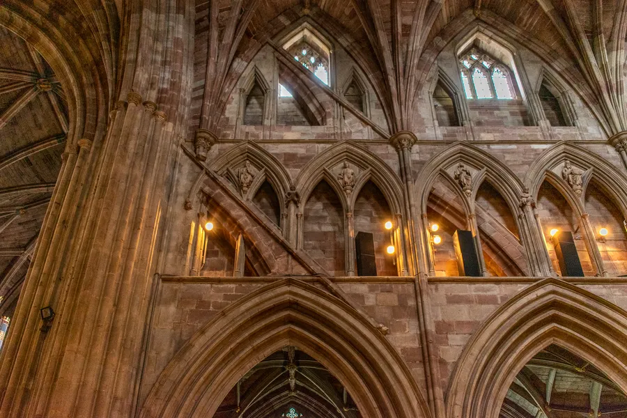 Look at those buttresses!