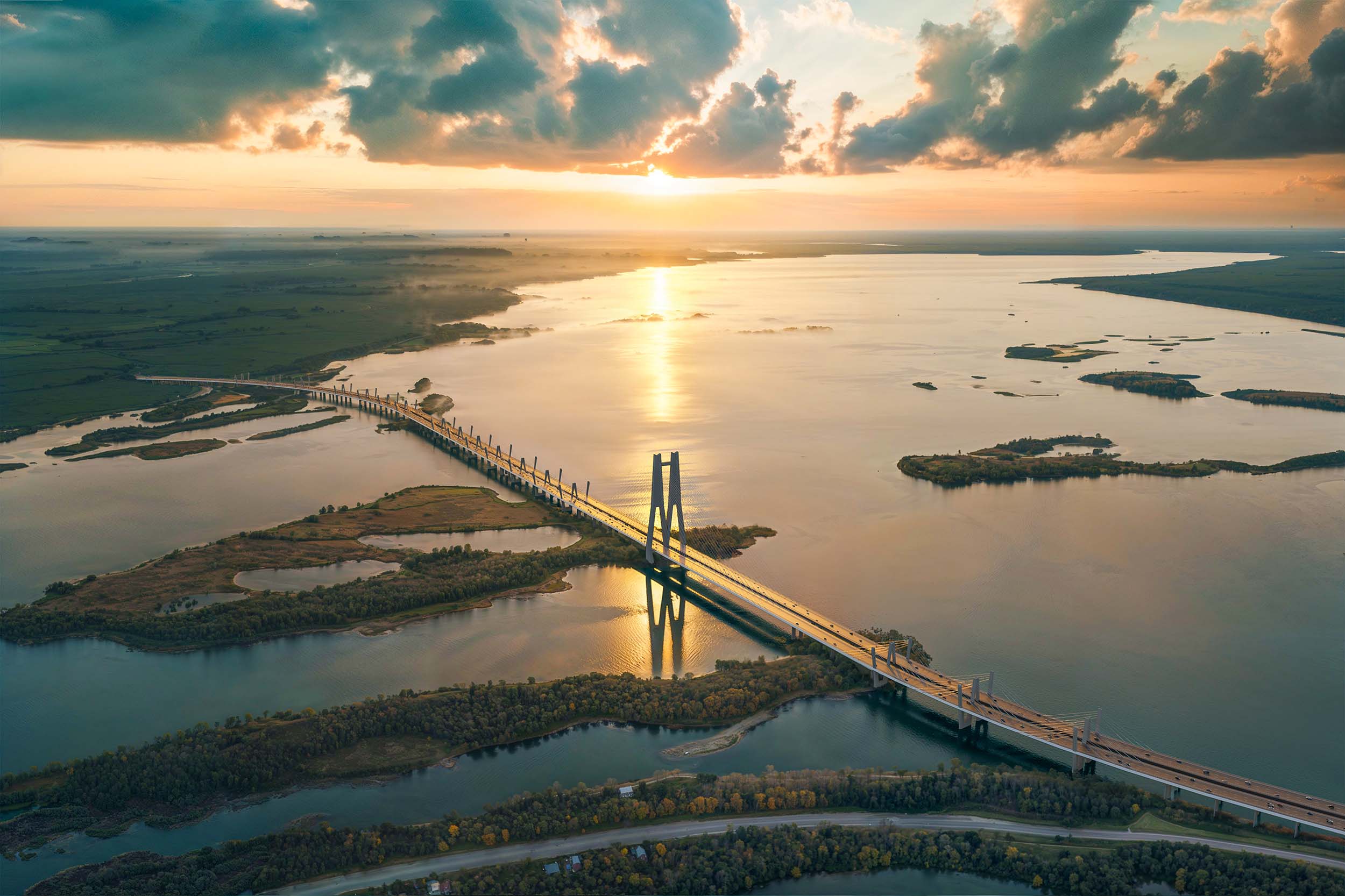 Dnipro Bridge, Ukrainka
