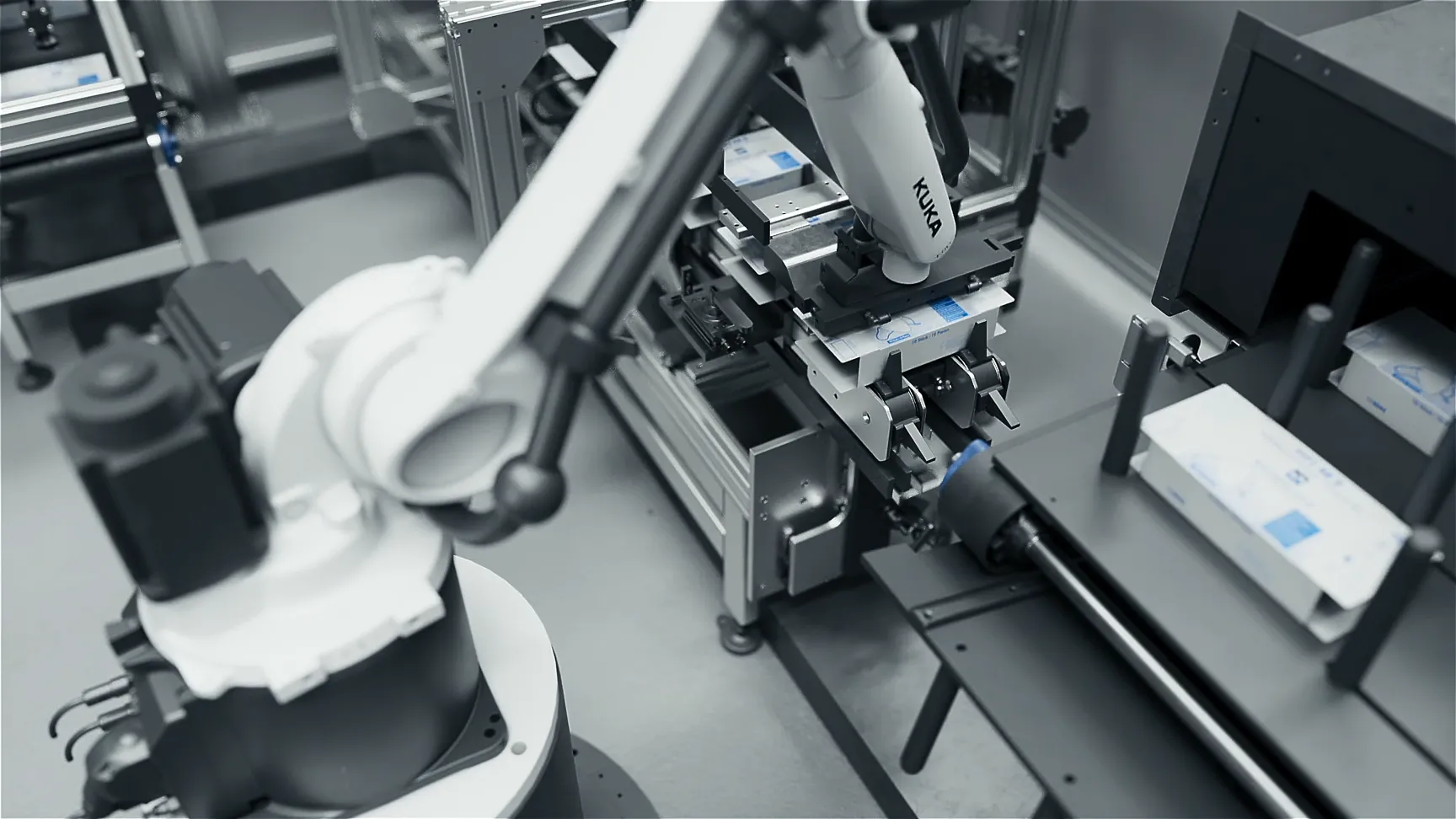 3D-Visualisierung eines KUKA Roboters in der Maskenproduktion – Schneider Technologies setzt auf Automatisierung.