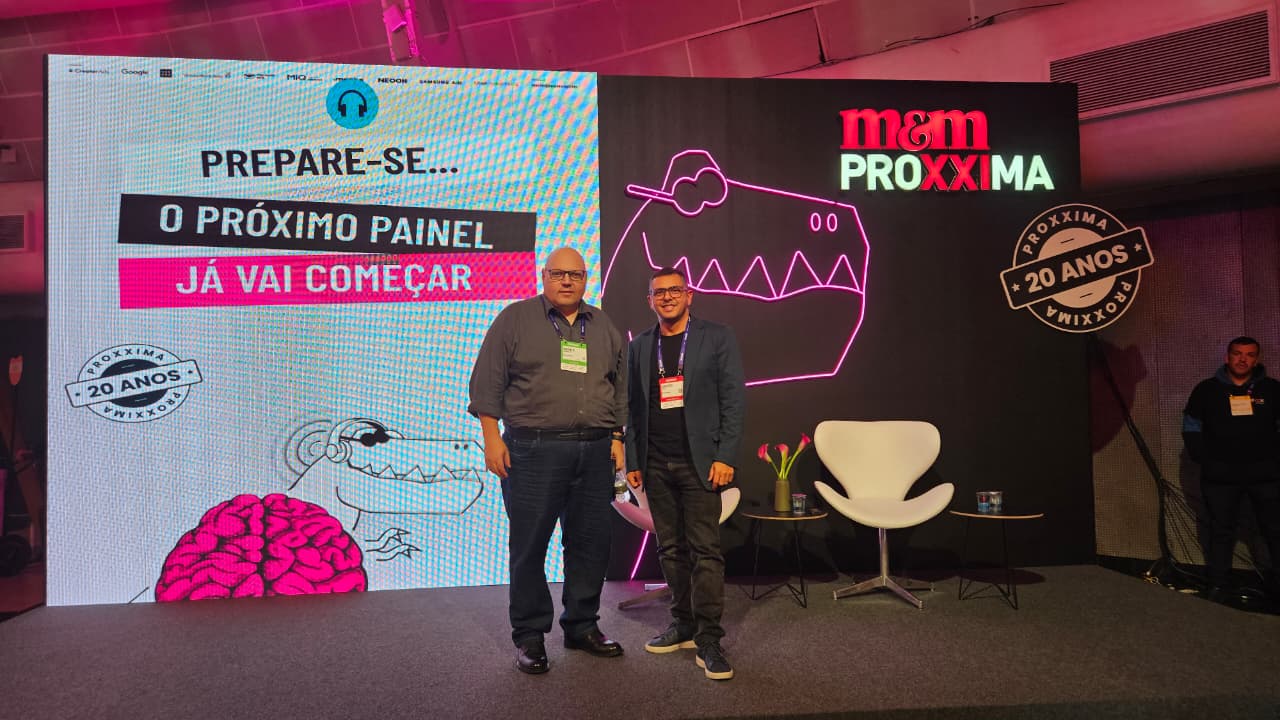 Orqstra no palco do ProXXima - Meio & Mensagem Orqstra no palco do ProXXima - Meio & Mensagem