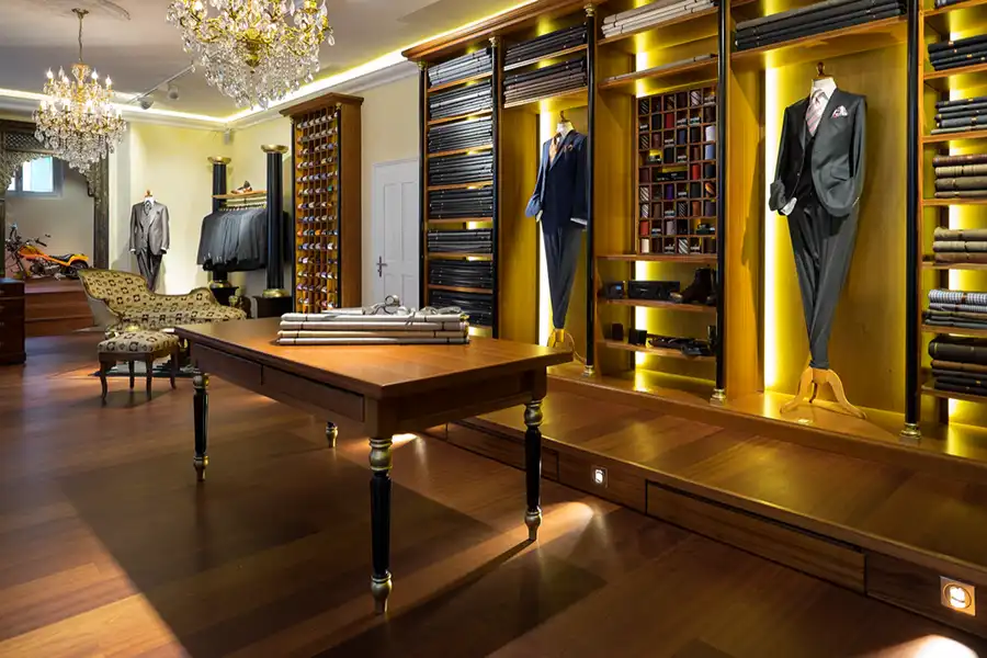 Hochzeitsanzüge von Triple AAA