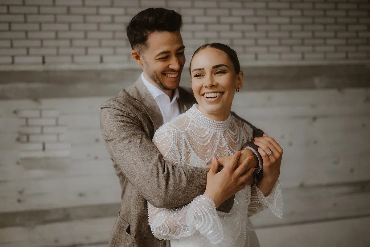 Modern Chic: Winterhochzeit in kreativem Design