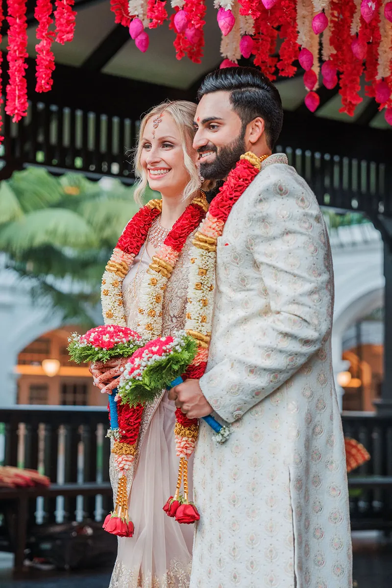 Saris & Savoir-vivre: Länderübergreifende Hochzeit in Singapur