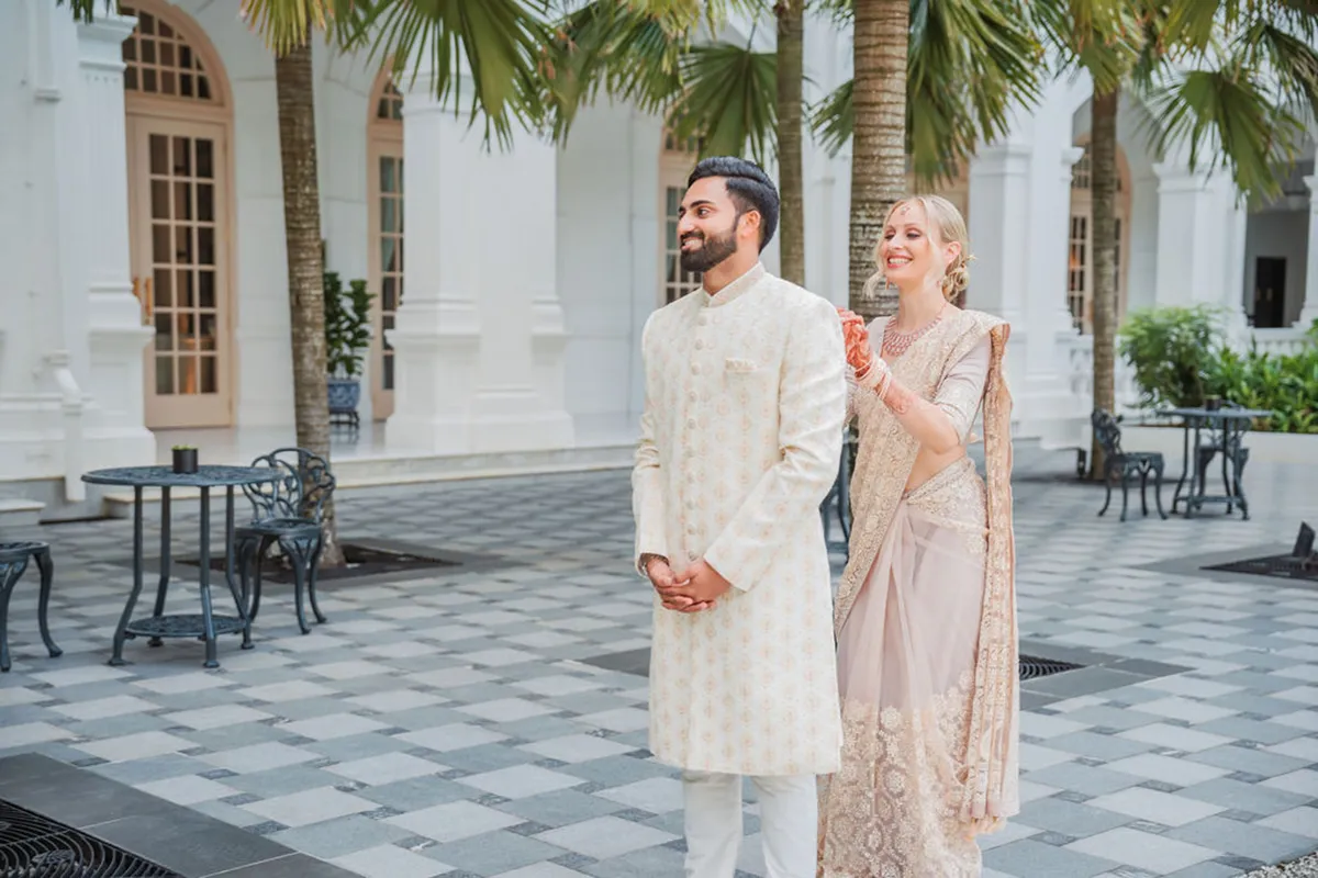 Saris & Savoir-vivre: Länderübergreifende Hochzeit in Singapur