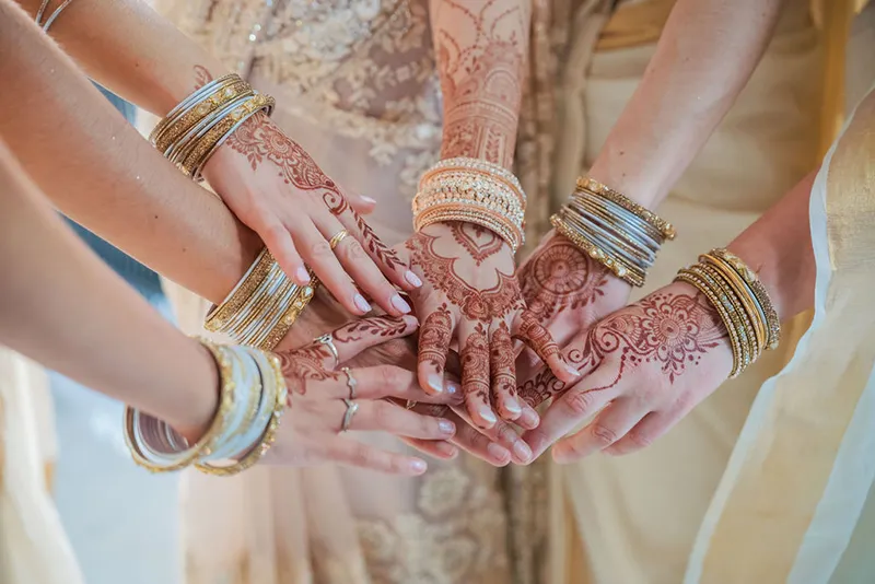 Saris & Savoir-vivre: Länderübergreifende Hochzeit in Singapur