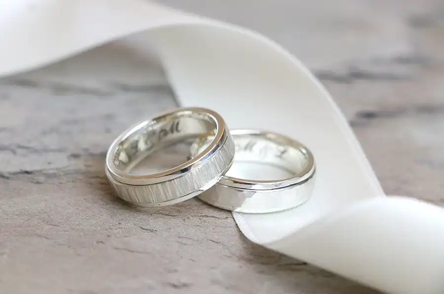 Eheringe & Schmuck von «einzigartig kreativ»