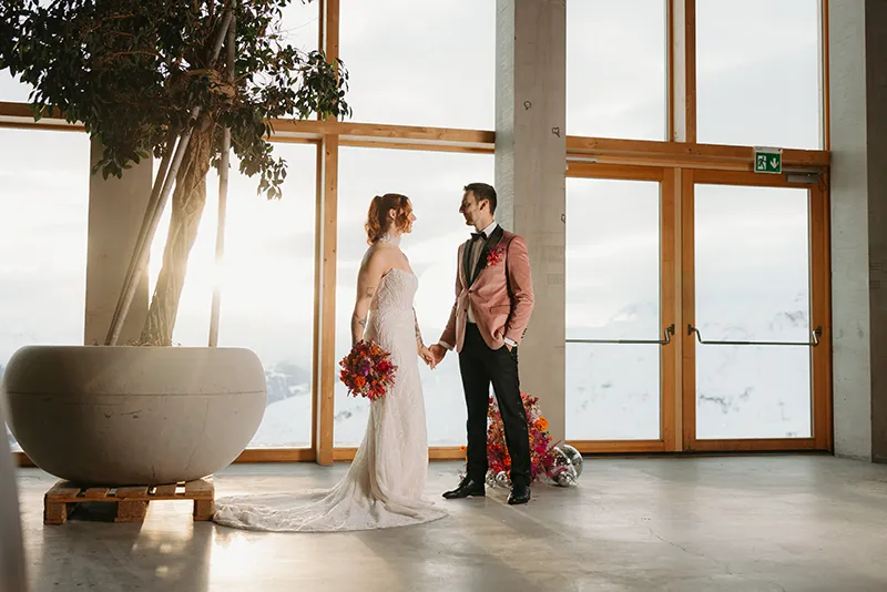 Alpine Winter Wedding: Moderne Winterhochzeit in Laax
