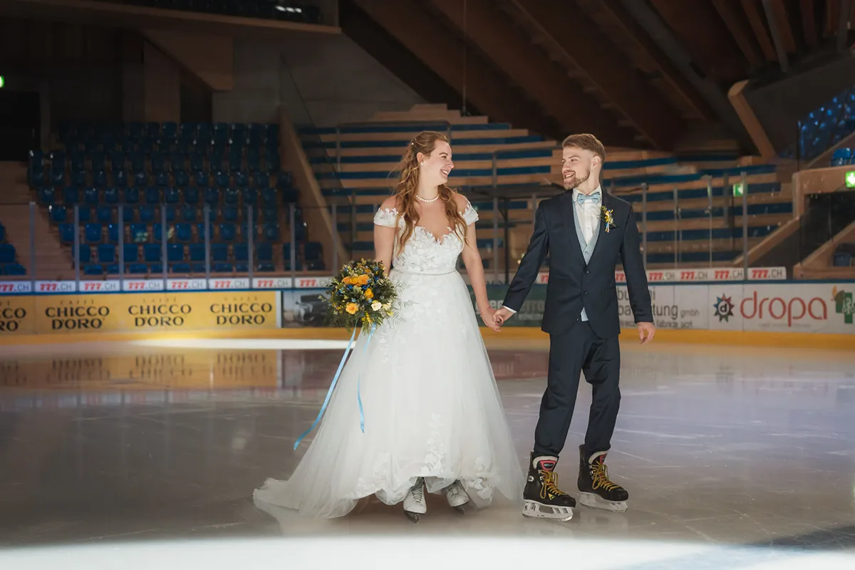 Eishockey-Hochzeit: Liebe auf dem Eis