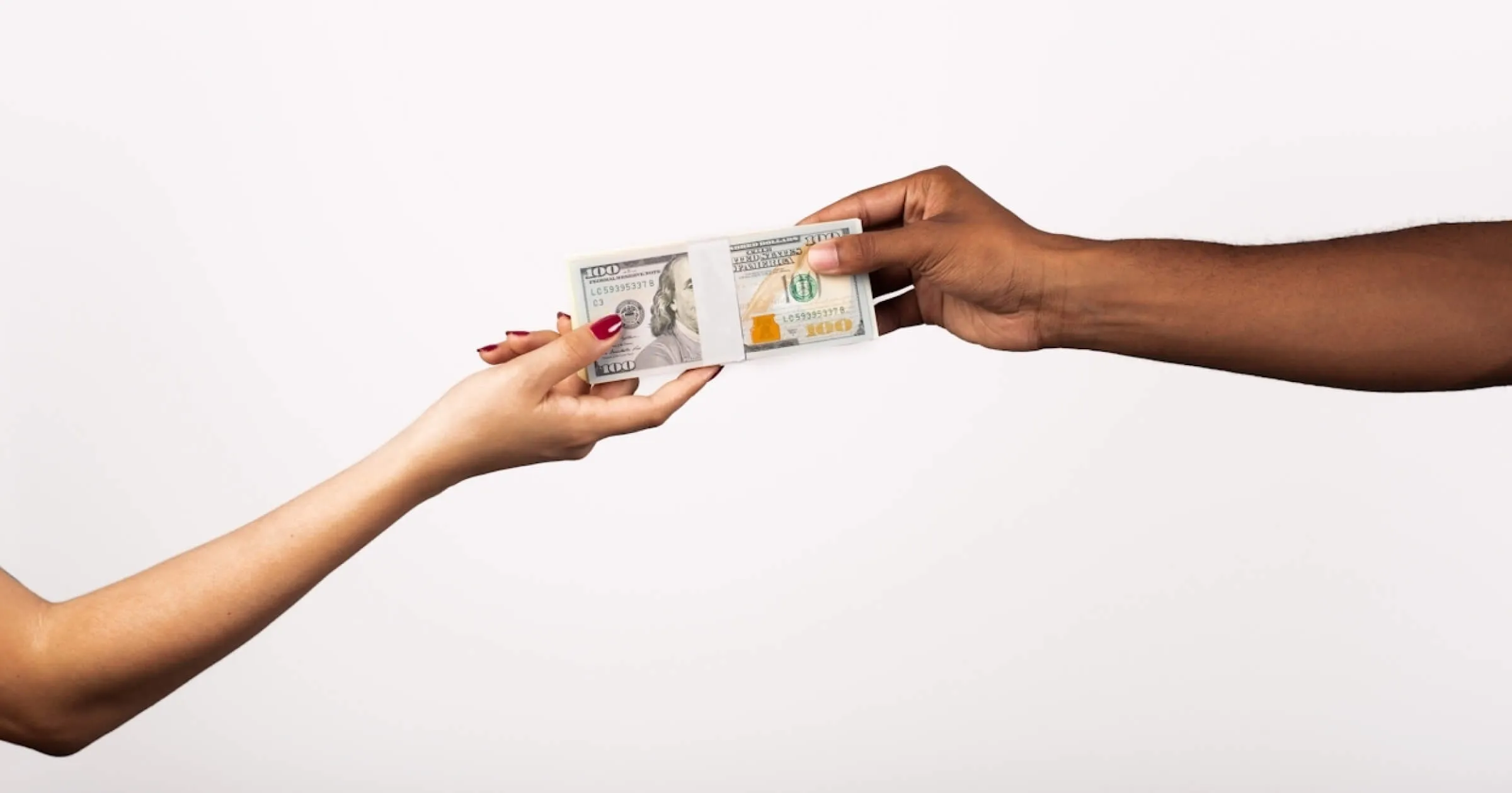 Como enviar dinheiro para o exterior sem pagar taxas abusivas