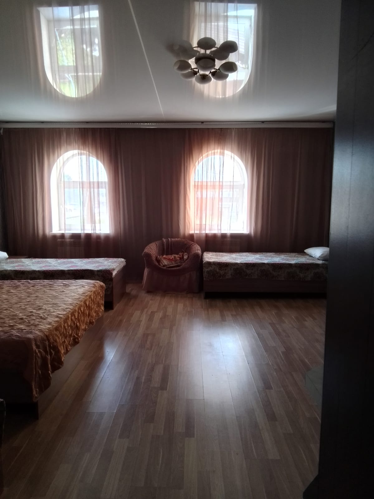 Трехместный Номер в отеле Сухов