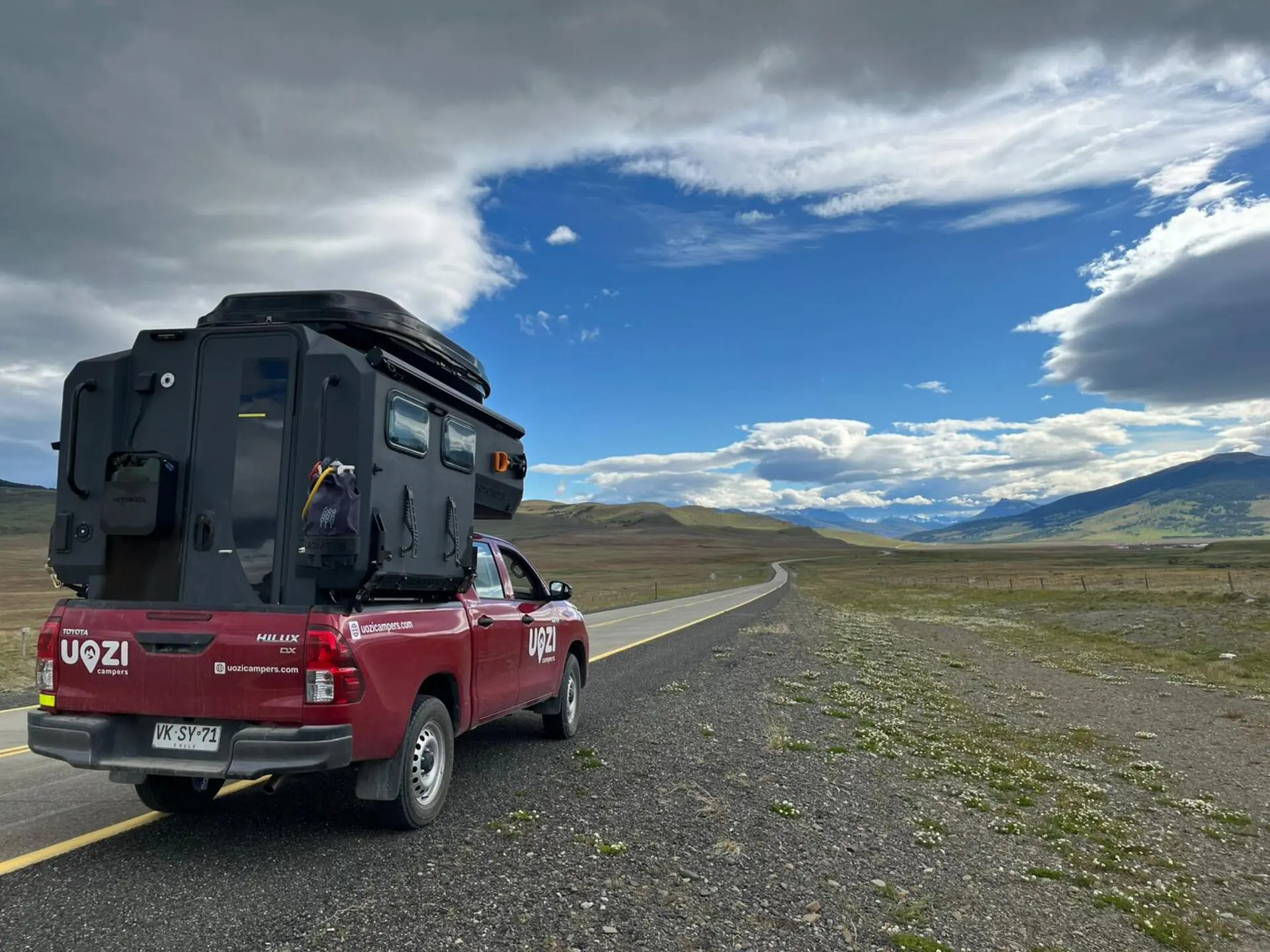 Uozi camper driving along the Carretera Austral
