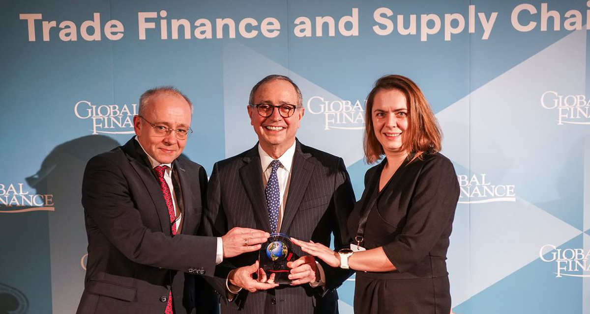 Global Finance nagrodził platformę bankową Asseco