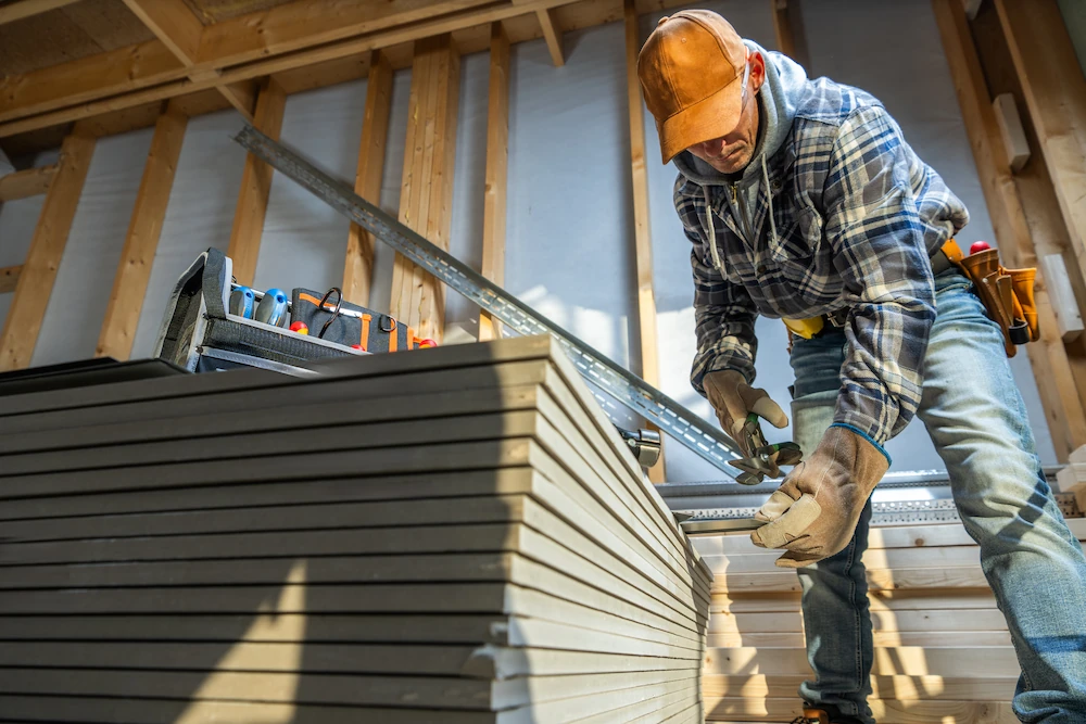 Siding/Exterior - carpenter beside siding materials