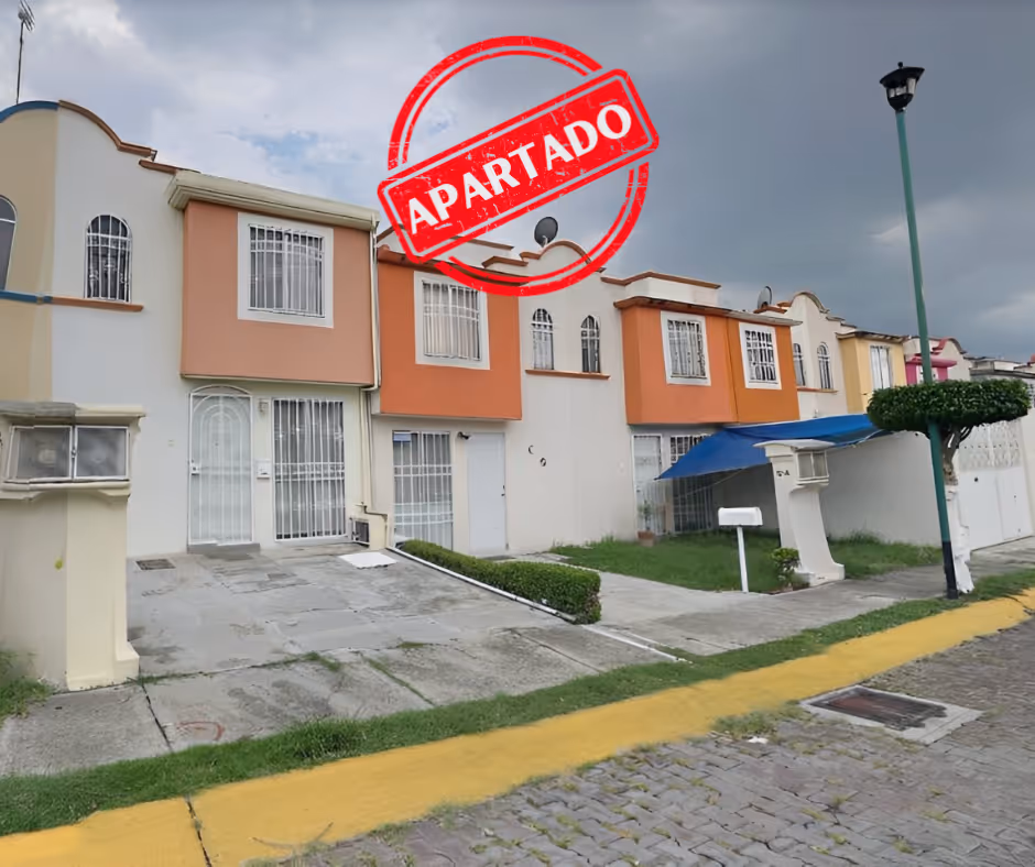 ID: 1046 APARTADO REMATE CASA EN FRACC. JARDINES DE SANTA ROSA