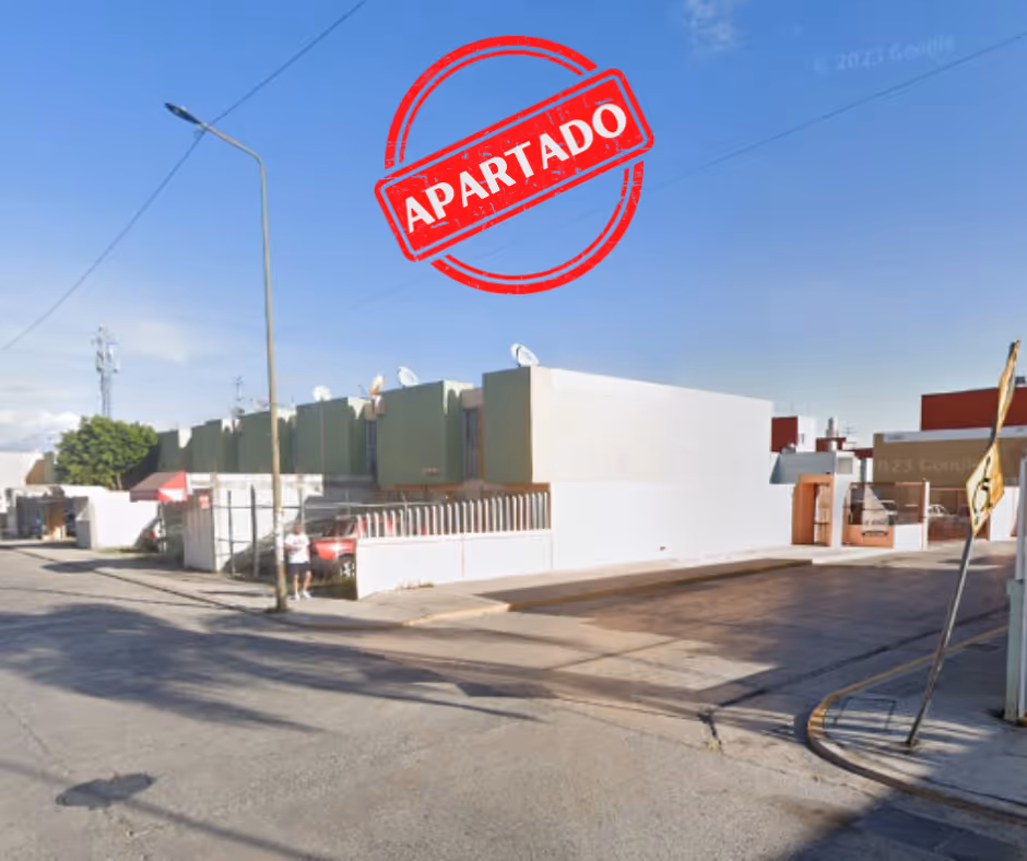 ID: 1073 APARTADO REMATE CASA EN LOS HEROES CALLE 121 ORIENTE