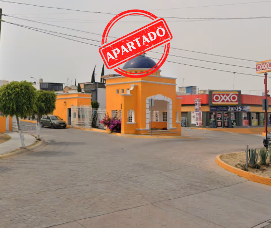 ID: 1168 APARTADO REMATE CASA EN FRACC. HACIENDA SANTA CLARA, CALLE 129 PONIENTE