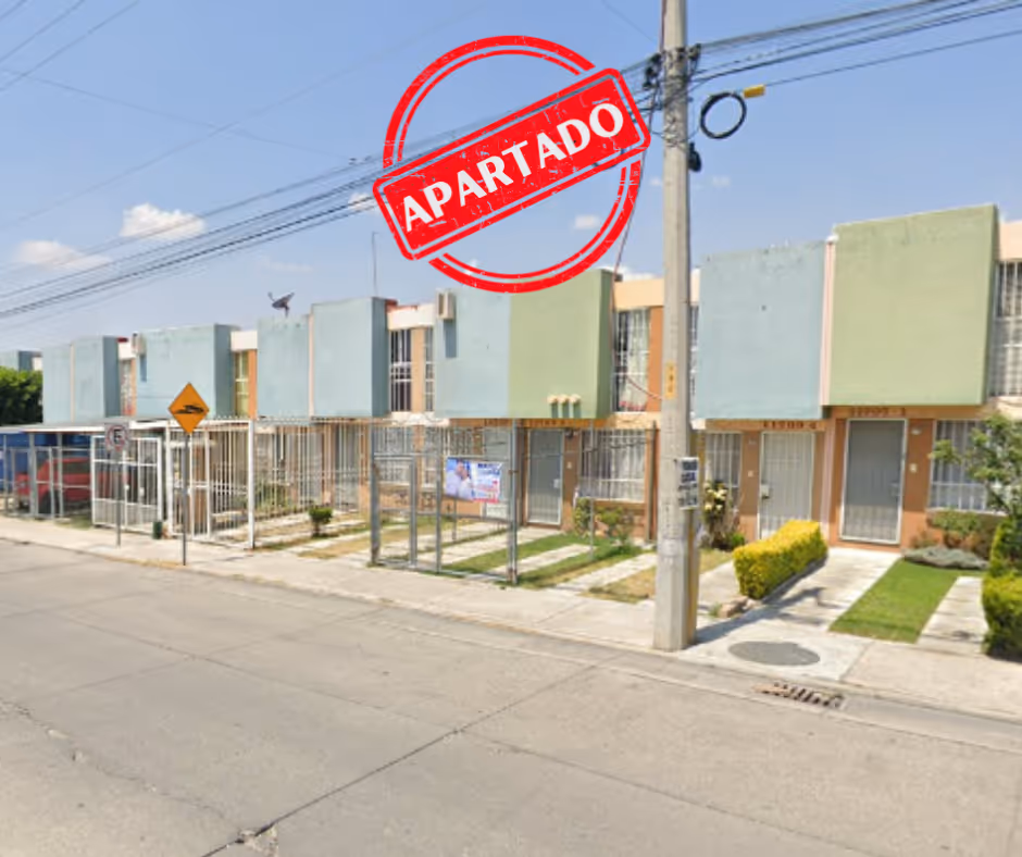 ID:1109 APARTADO REMATE CASA EN FRACC. LOS HEROES CALLE 16 SUR
