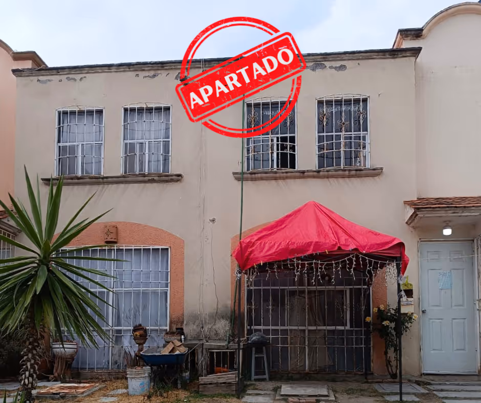 ID: 1143 APARTADO REMATE CASA EN FRACC. HACIENDA SANTA CLARA, CALLE 29 SUR