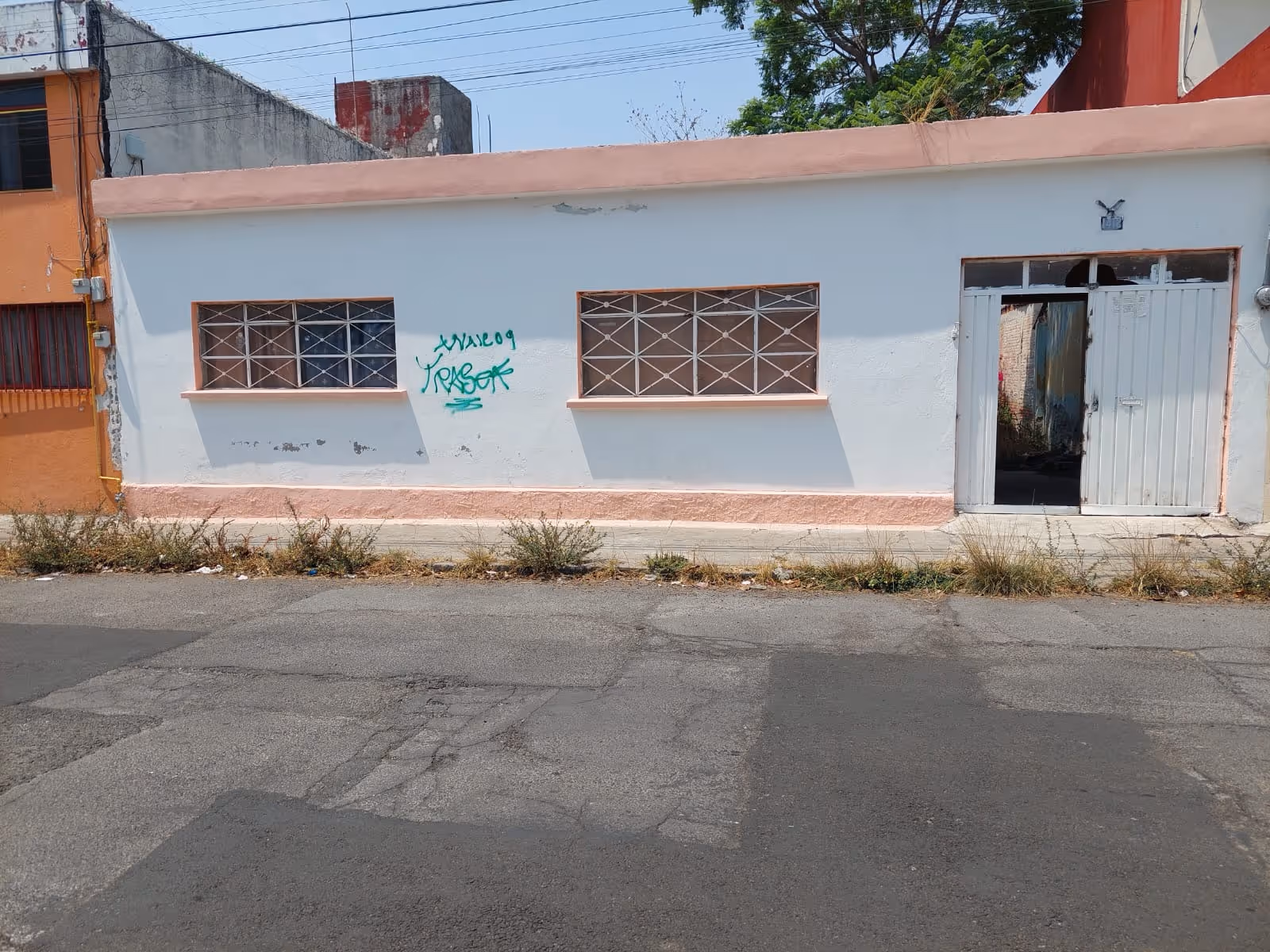 V20: VENTA DE TERRENO EN COLONIA EL ANGEL