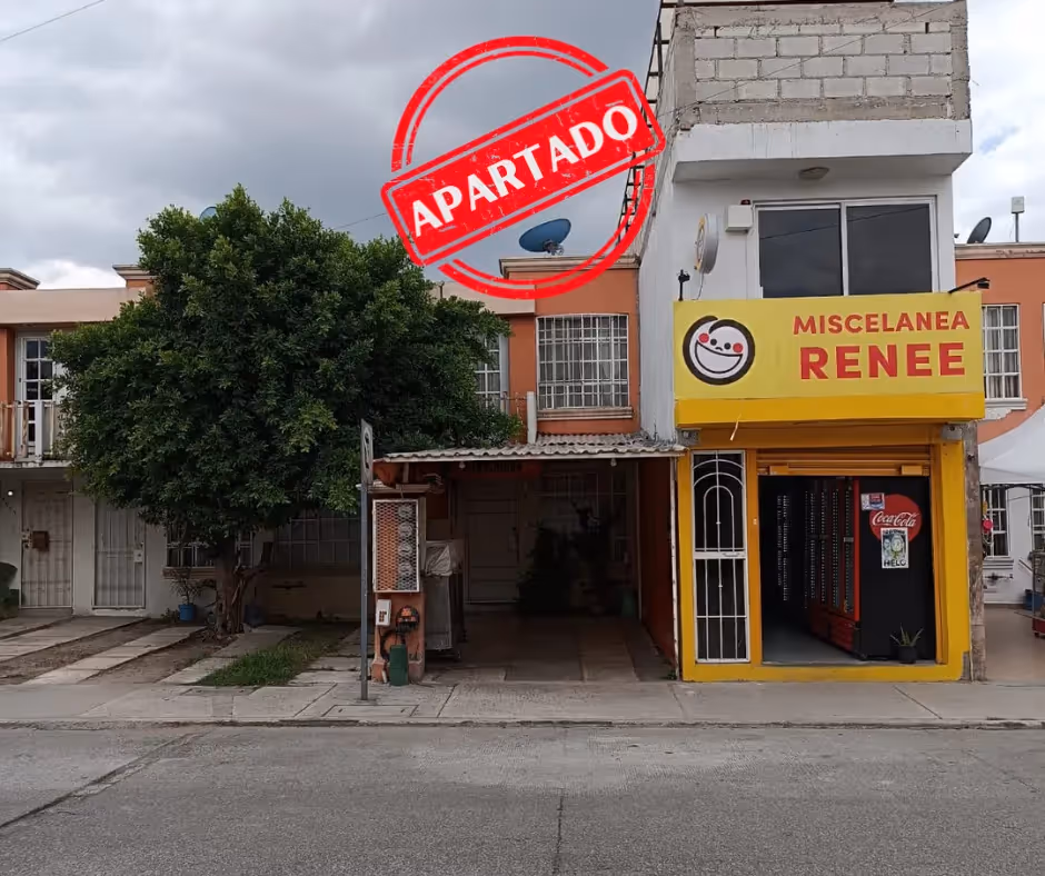 ID: 1165 APARTADO REMATE CASA EN FRACC. LOS HÉROES, CALLE 119 ORIENTE 