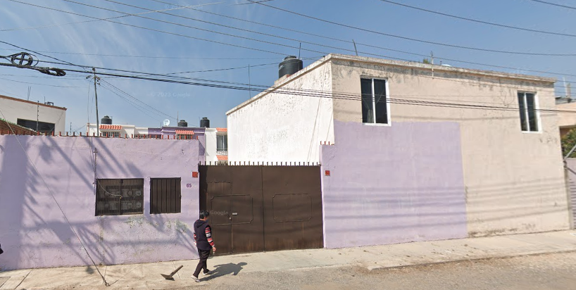 ID: 1211 REMATE CON POSESIÓN EN FRACC. LA JOYA CALLE RUBI