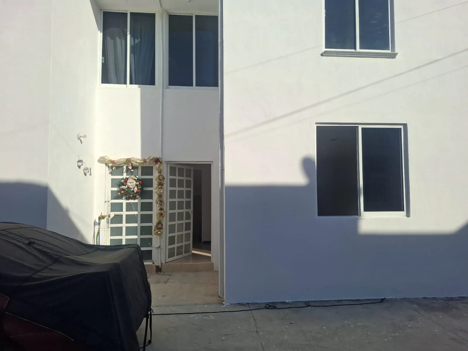 V39: VENTA DE CASA EN COLONIA LA JOYA 