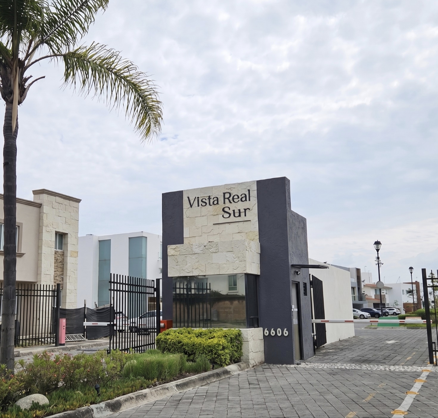 ID: 1011 REMATE BANCARIO EN FRACC. VISTA REAL SUR, SAN ANDRÉS CHOLULA, PUEBLA.