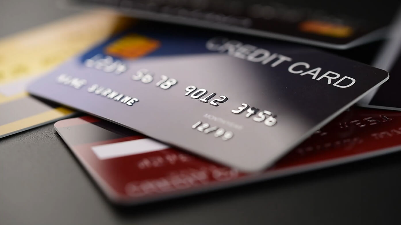 Secured Credit Cards vs. Unsecured Credit Cards