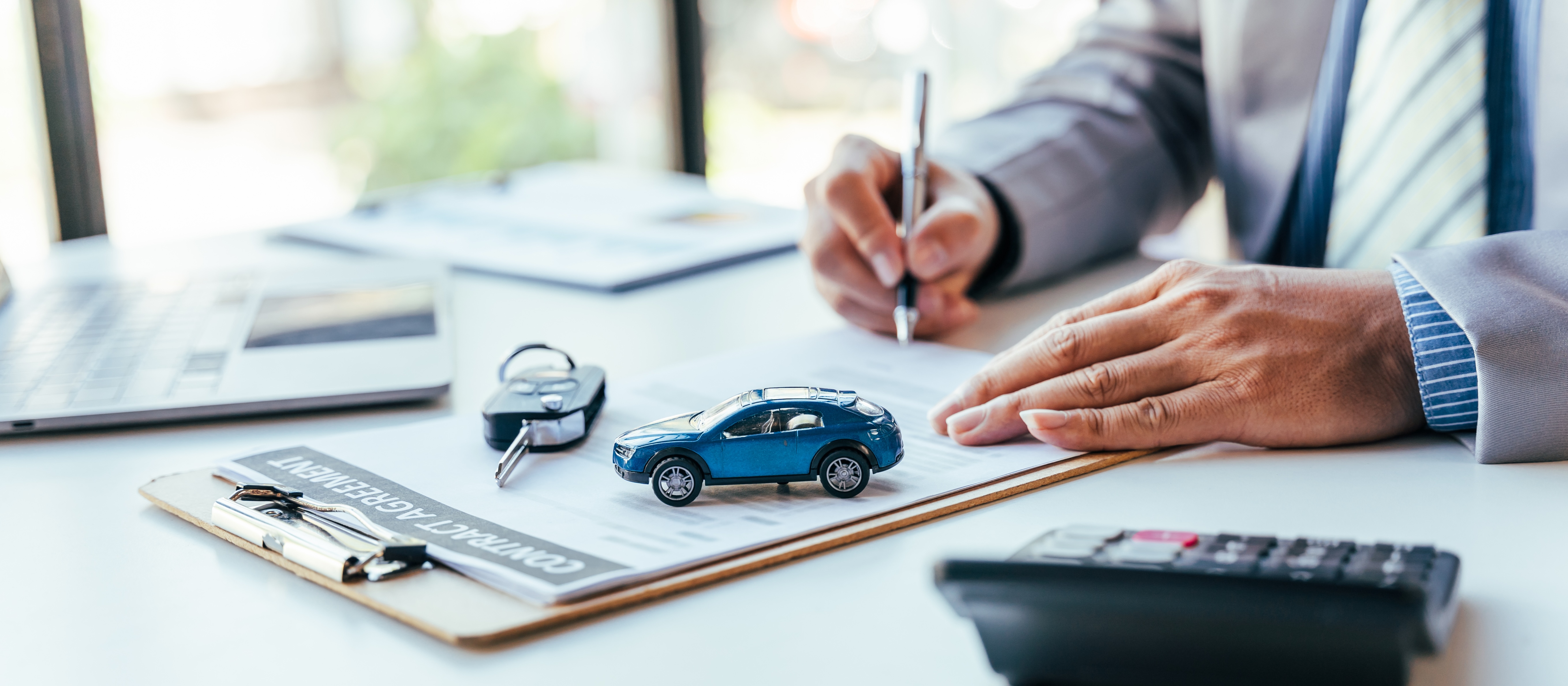 Does Leasing a Car Build Credit?