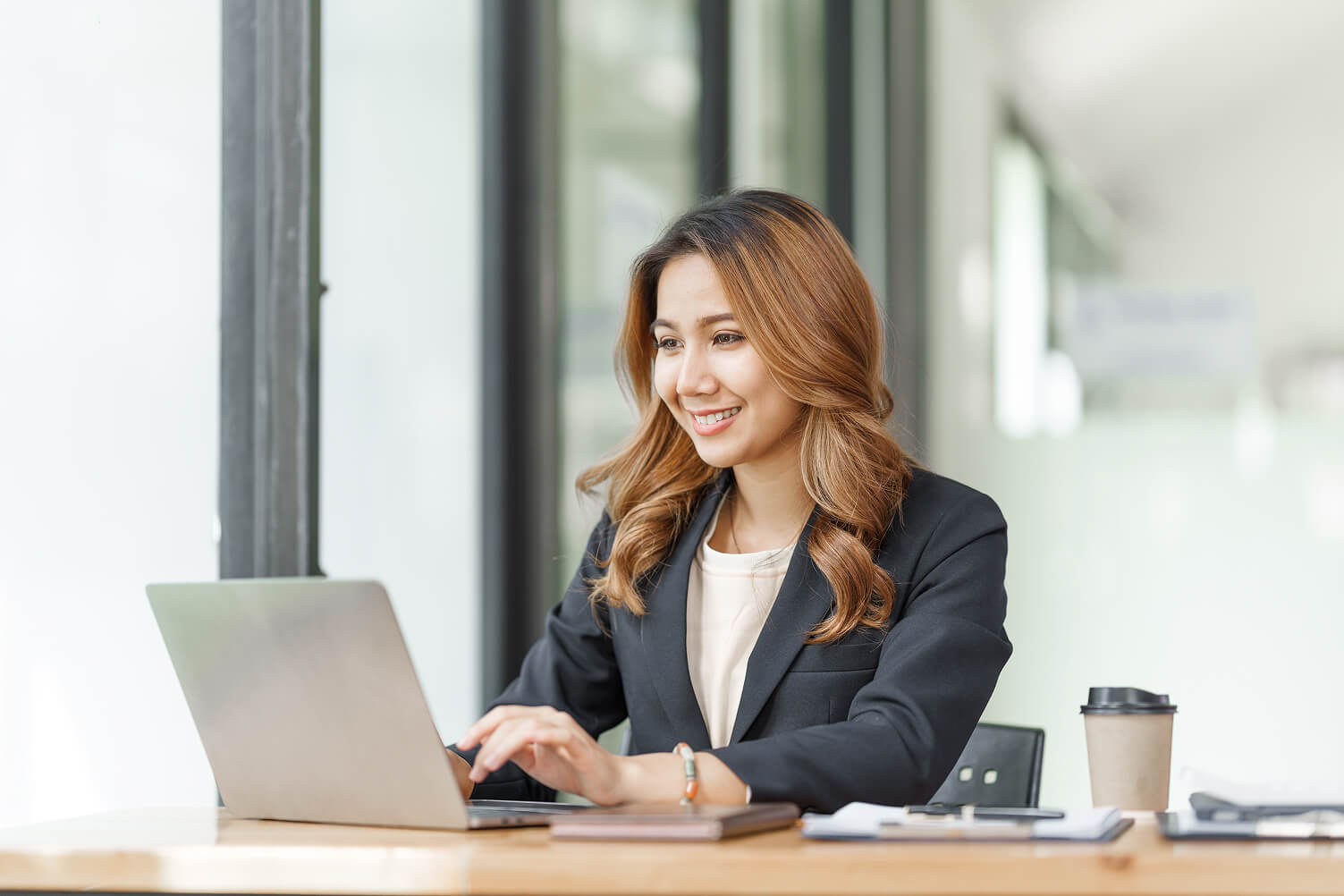 Top Alternatives to Secured Cards for Building Credit