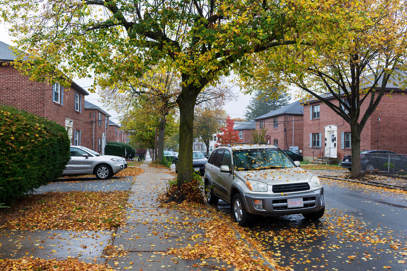 Pros and Cons of Paying Off a Car Loan Early