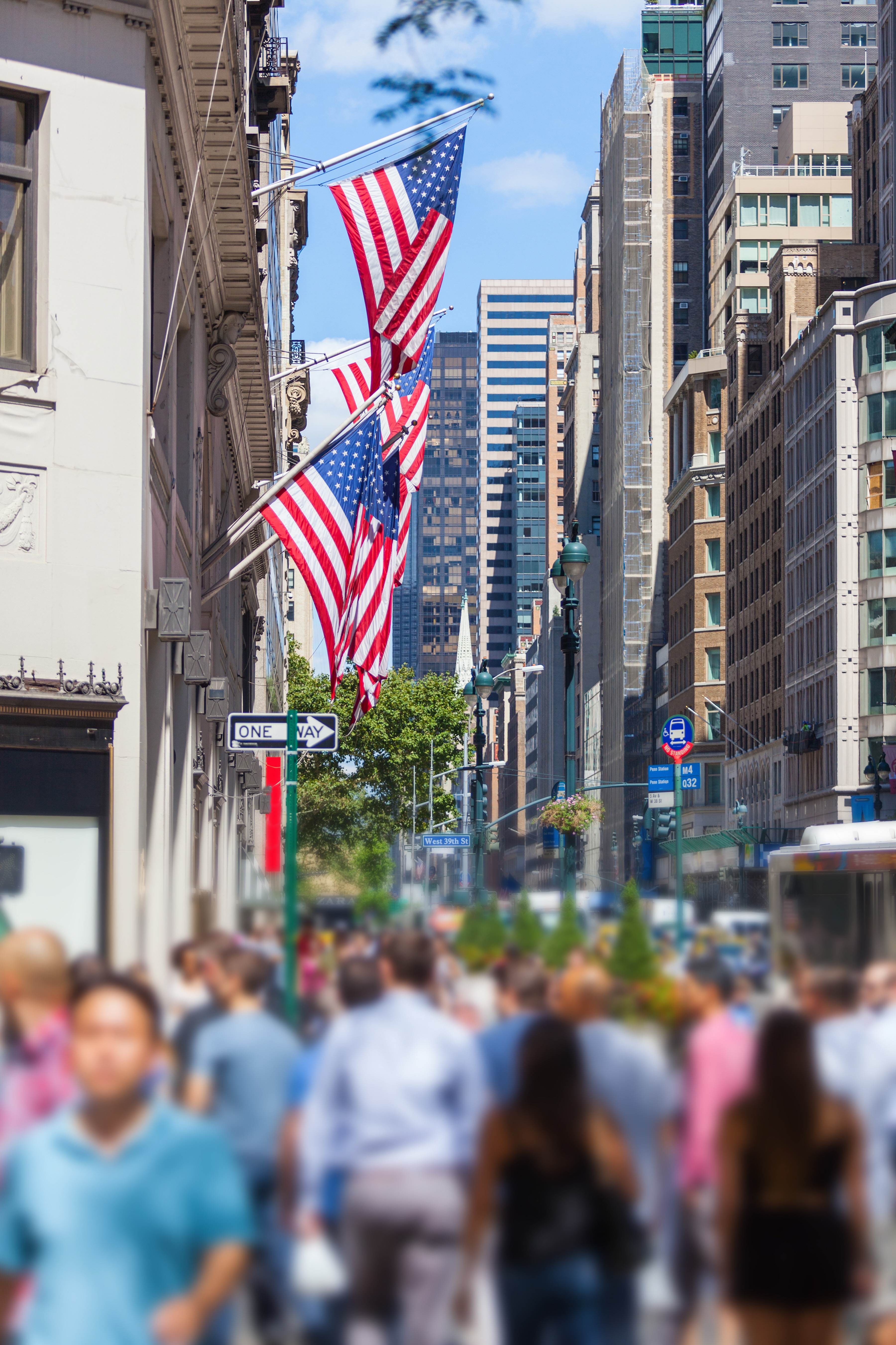 Best Credit Building Apps for Immigrants in the U.S. in 2026