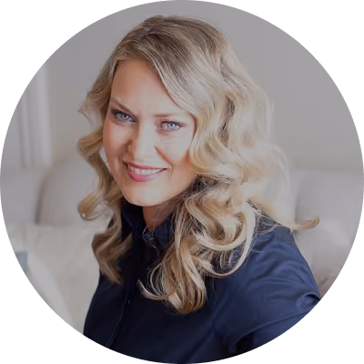 Andrea Schwarz headshot