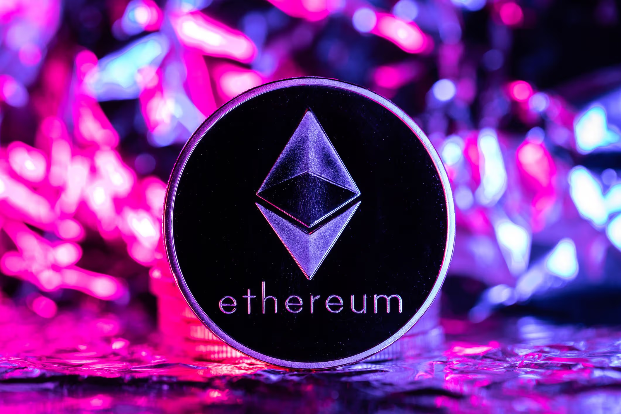Ethereum ETFs Attract $404M as Bitcoin ETFs See $89M Outflow