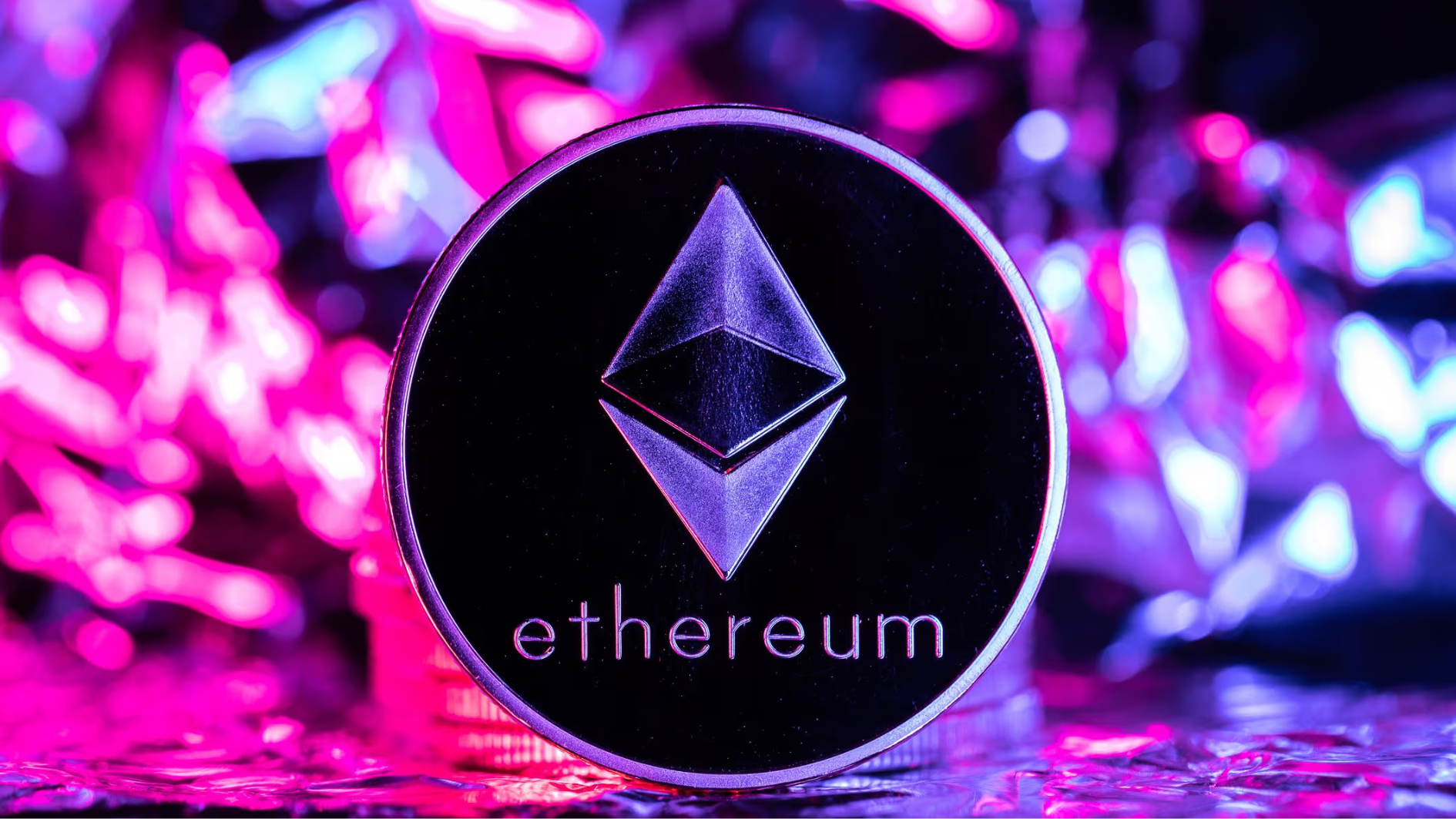 Ethereum ETFs Attract $404M as Bitcoin ETFs See $89M Outflow