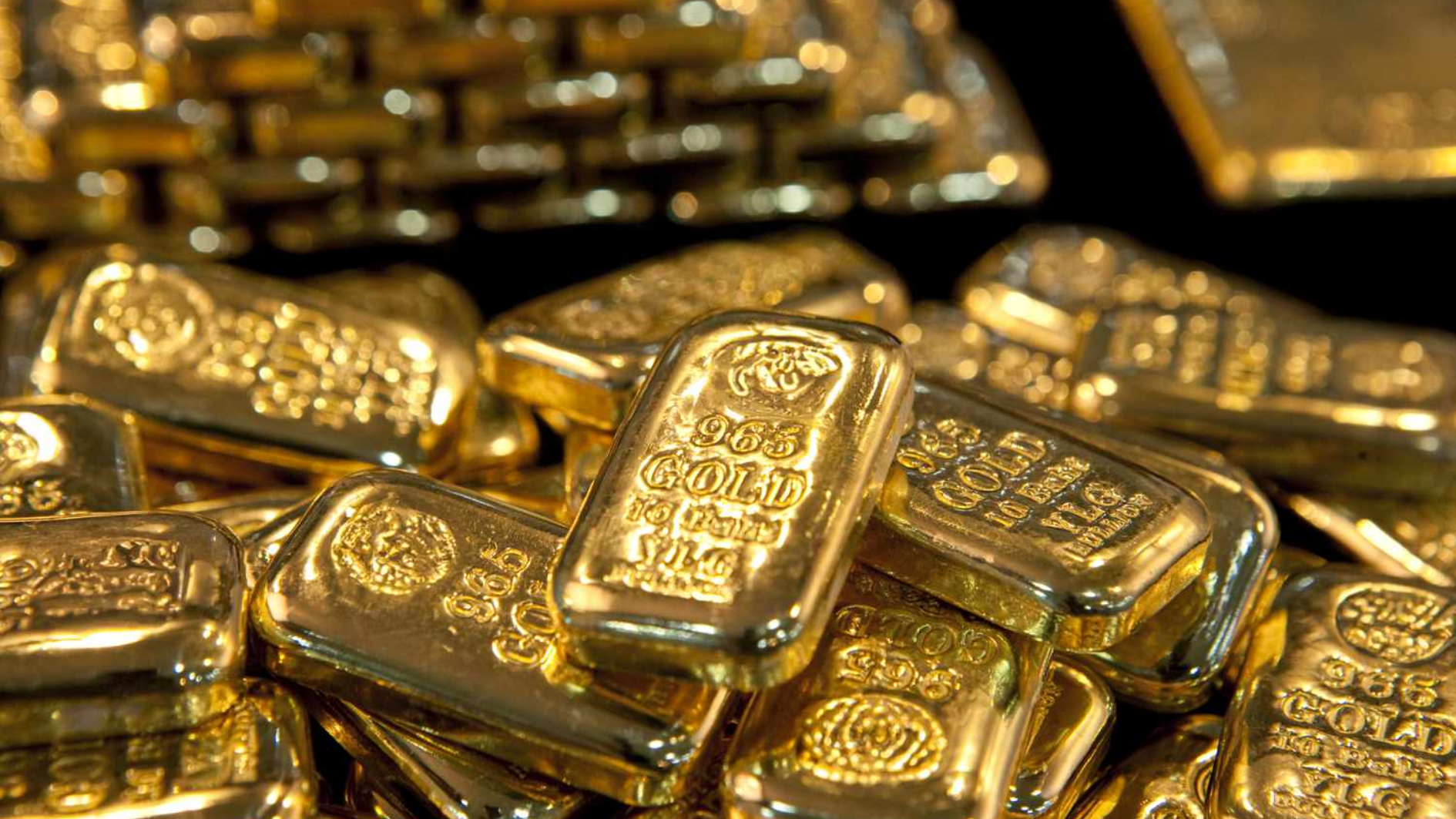 Gold Drops Below $3,340 Amid Market Volatility